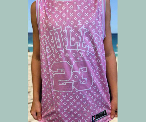 NBA CHICAGO BULLS JORDAN X LV PINK CUSTOM - Main Image